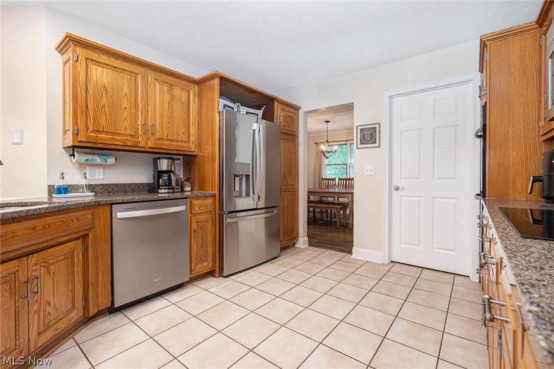 1270 Dehart Avenue Coshocton OH 43812