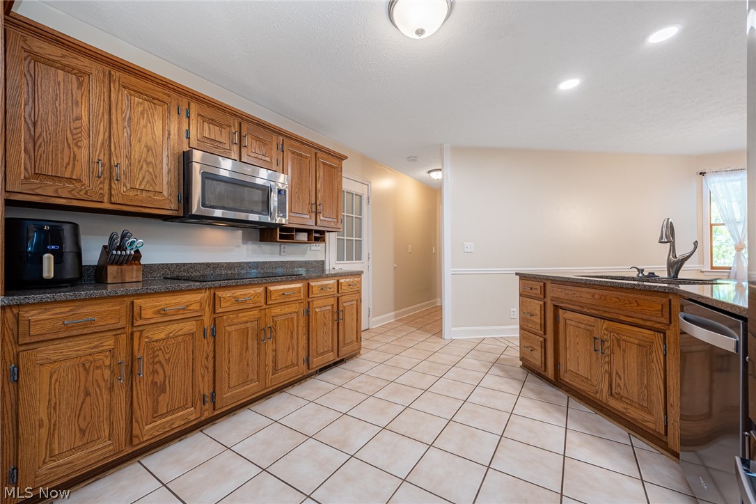 1270 Dehart Avenue Coshocton OH 43812