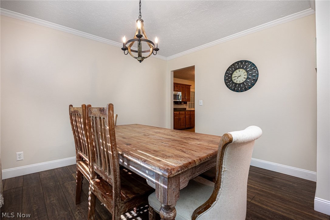 1270 Dehart Avenue Coshocton OH 43812