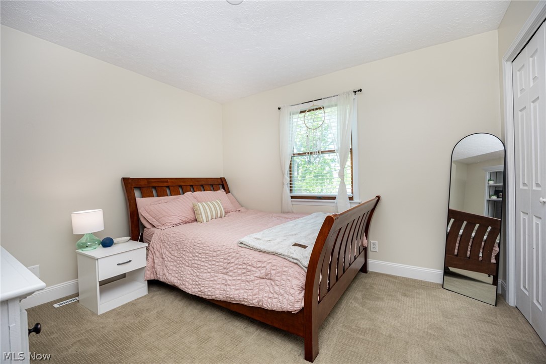 1270 Dehart Avenue Coshocton OH 43812