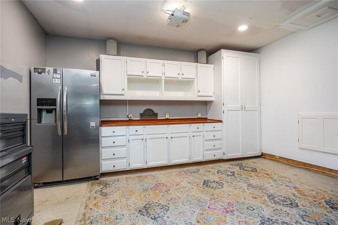 1270 Dehart Avenue Coshocton OH 43812