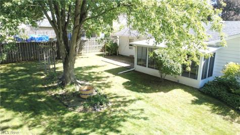 144 Runnemede Drive Youngstown OH 44512