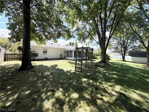 144 Runnemede Drive Youngstown OH 44512