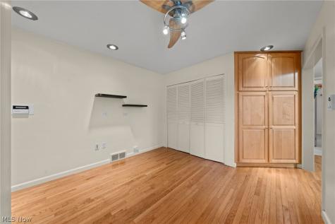 24800 Shaker Boulevard Beachwood OH 44122