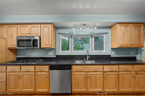 24800 Shaker Boulevard Beachwood OH 44122