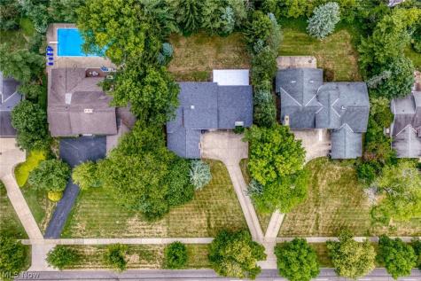 24800 Shaker Boulevard Beachwood OH 44122