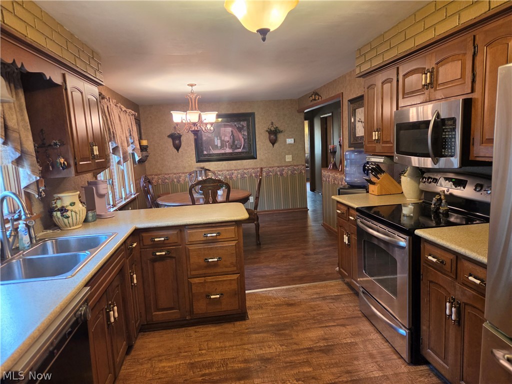 10560 Laurens Drive NE Bolivar OH 44612