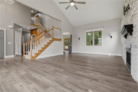 2559 Chadwell Circle NW North Canton OH 44720