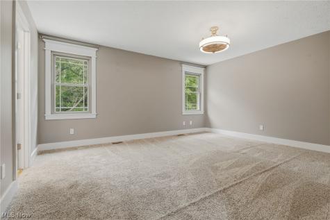 2559 Chadwell Circle NW North Canton OH 44720