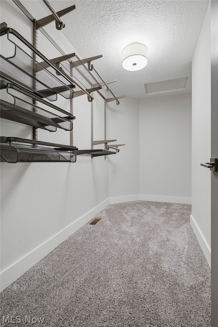 2559 Chadwell Circle NW North Canton OH 44720