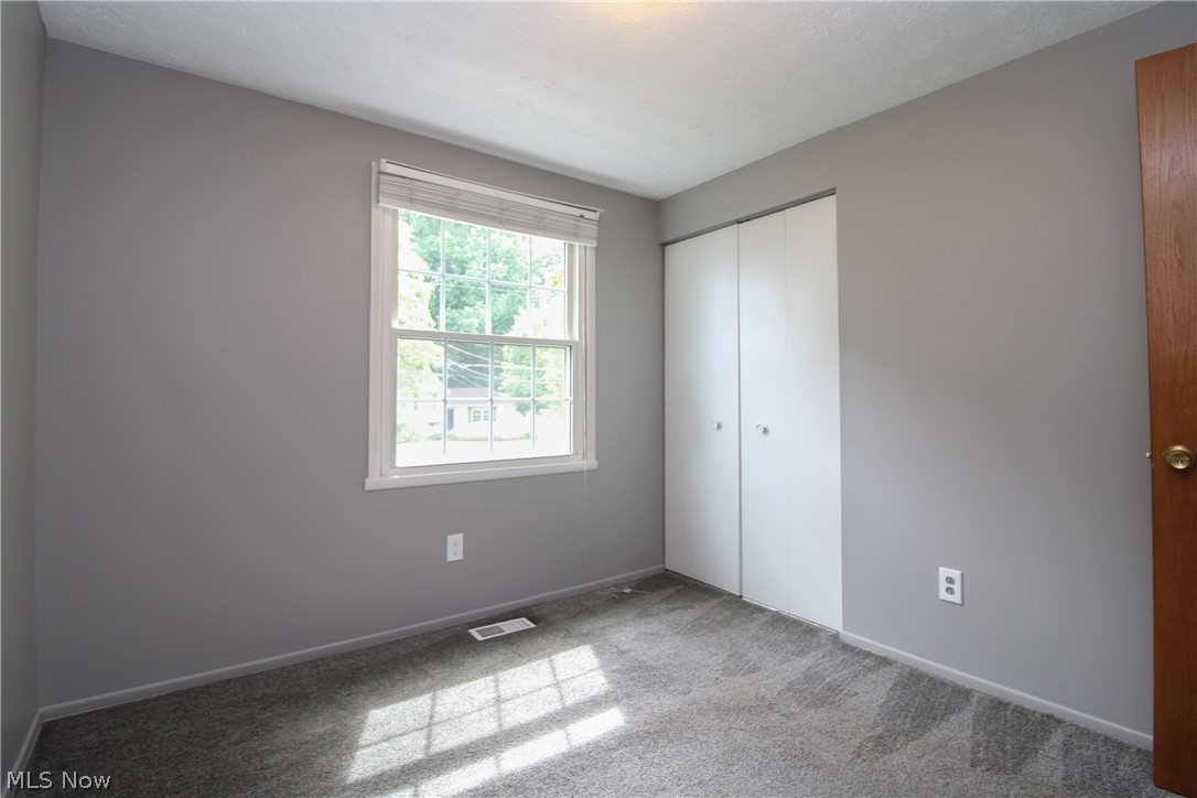 804 Texas Avenue Mcdonald OH 44437