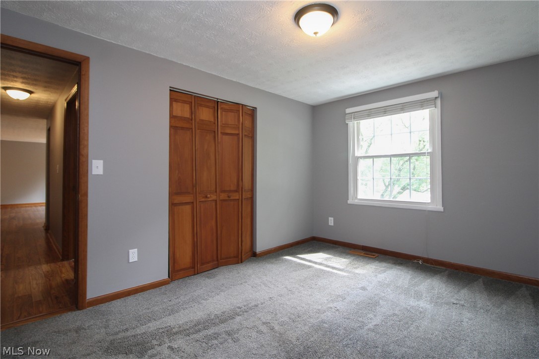 804 Texas Avenue Mcdonald OH 44437