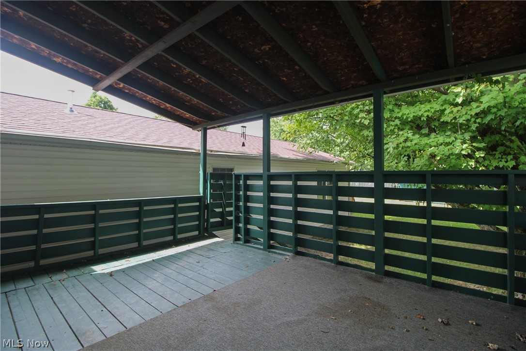 804 Texas Avenue Mcdonald OH 44437