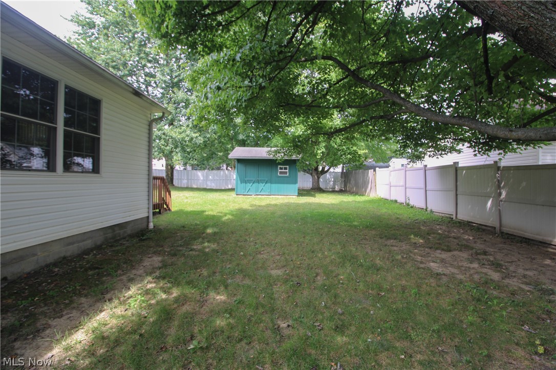 804 Texas Avenue Mcdonald OH 44437
