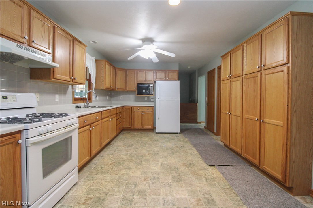 804 Texas Avenue Mcdonald OH 44437