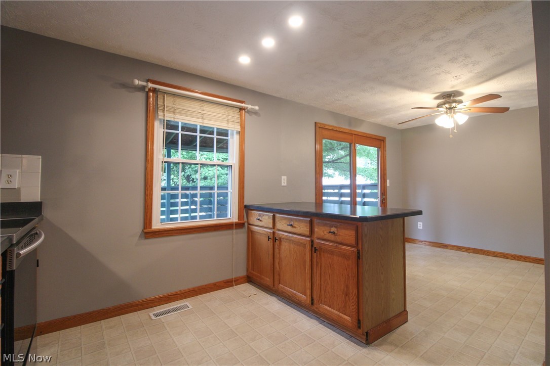 804 Texas Avenue Mcdonald OH 44437