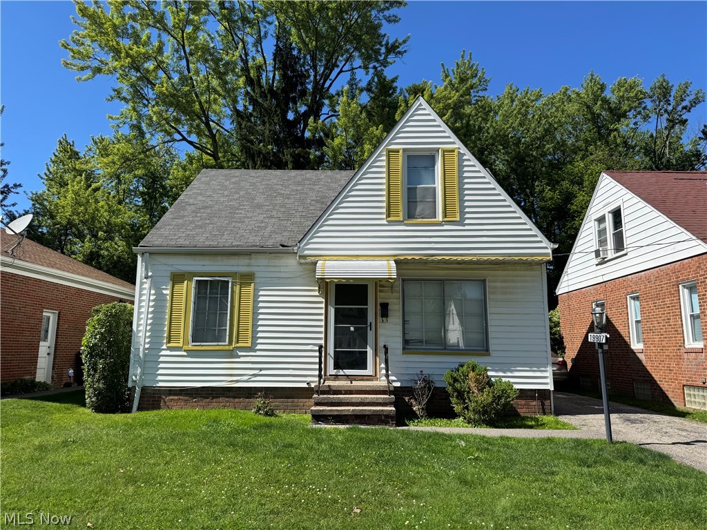 19907 Ridgewood Avenue Warrensville Heights OH 44122