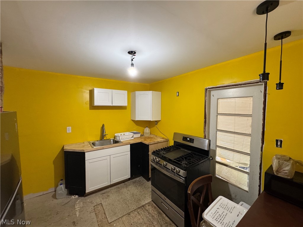 19907 Ridgewood Avenue Warrensville Heights OH 44122