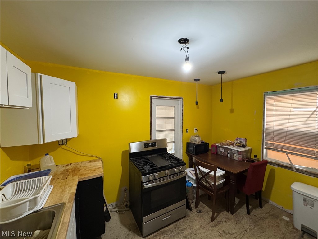 19907 Ridgewood Avenue Warrensville Heights OH 44122