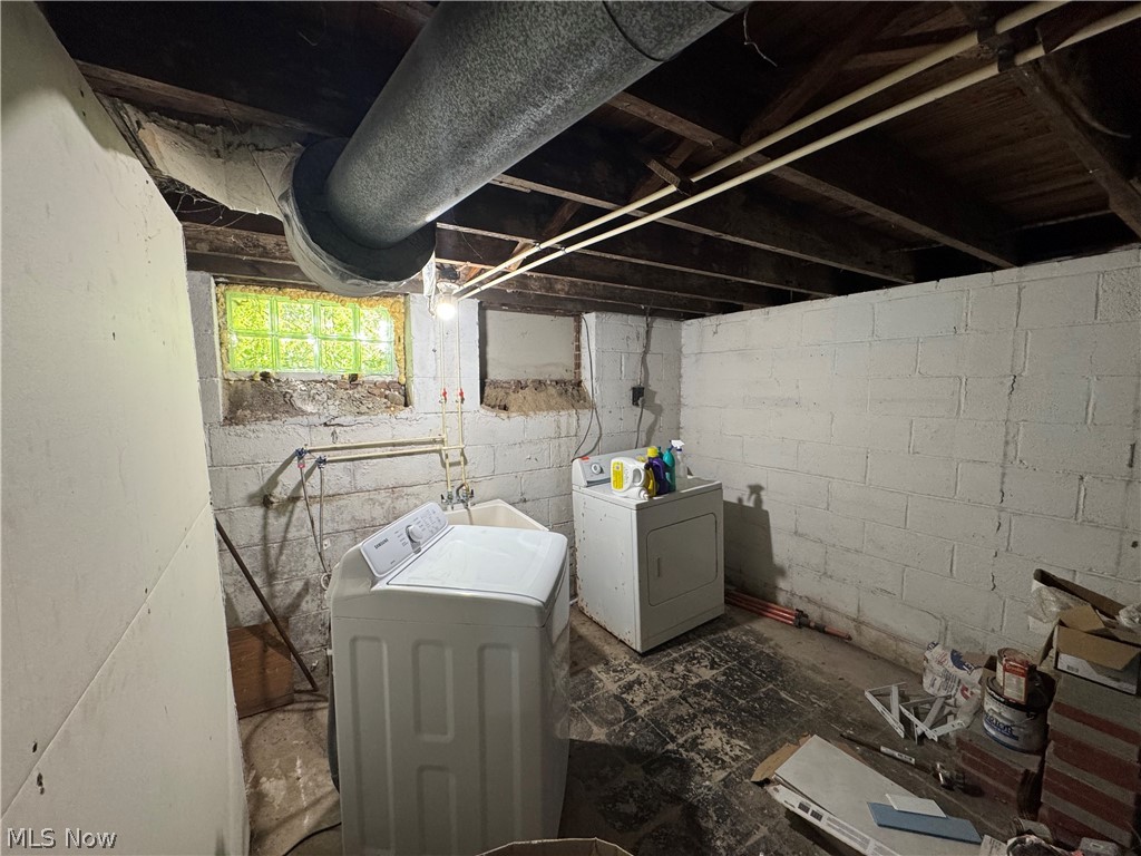 19907 Ridgewood Avenue Warrensville Heights OH 44122
