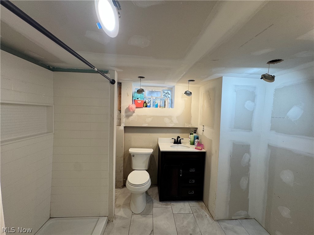 19907 Ridgewood Avenue Warrensville Heights OH 44122