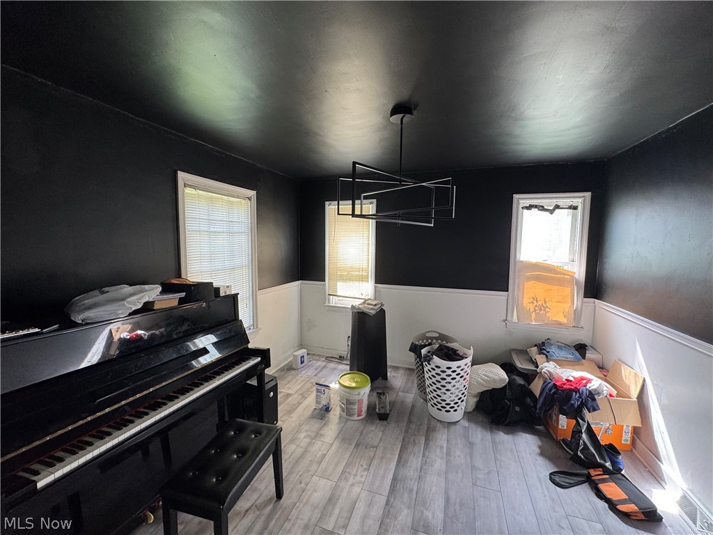 19907 Ridgewood Avenue Warrensville Heights OH 44122