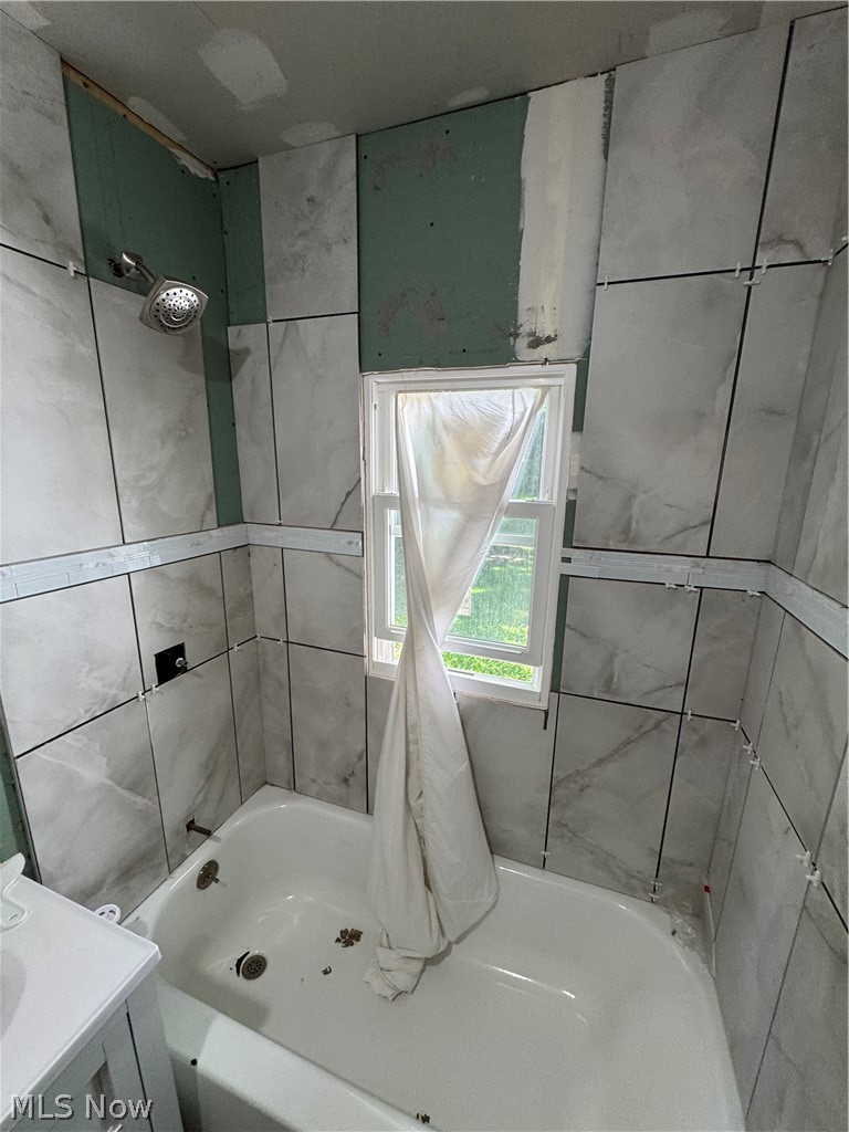 19907 Ridgewood Avenue Warrensville Heights OH 44122