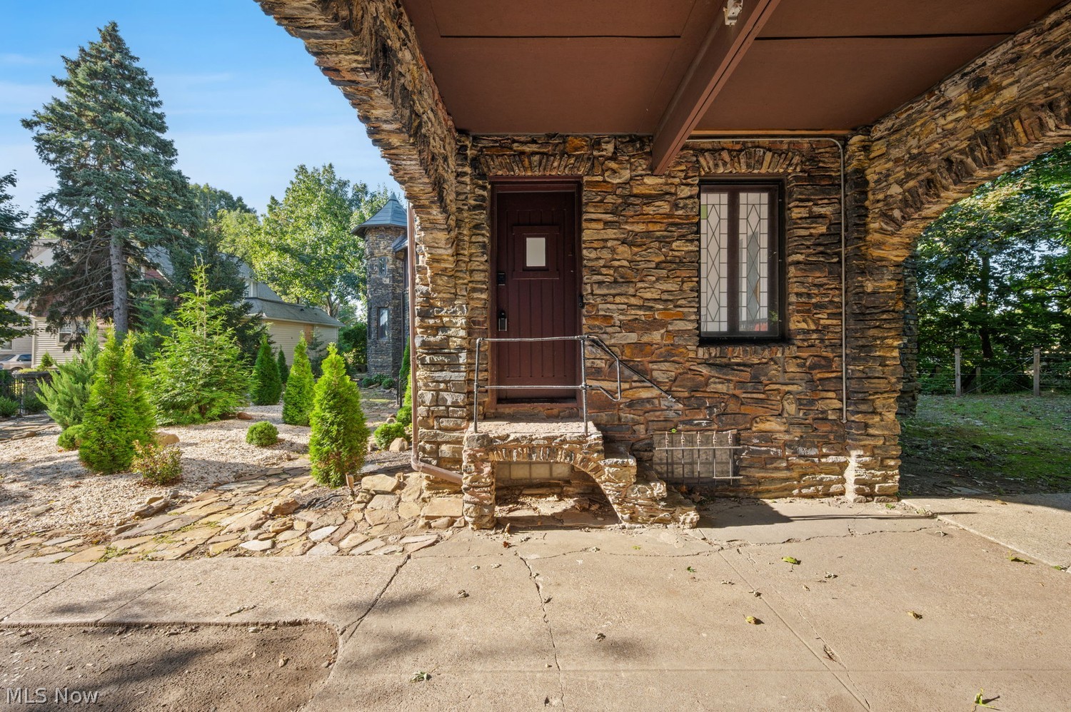 3860 W 44th Street Cleveland OH 44109