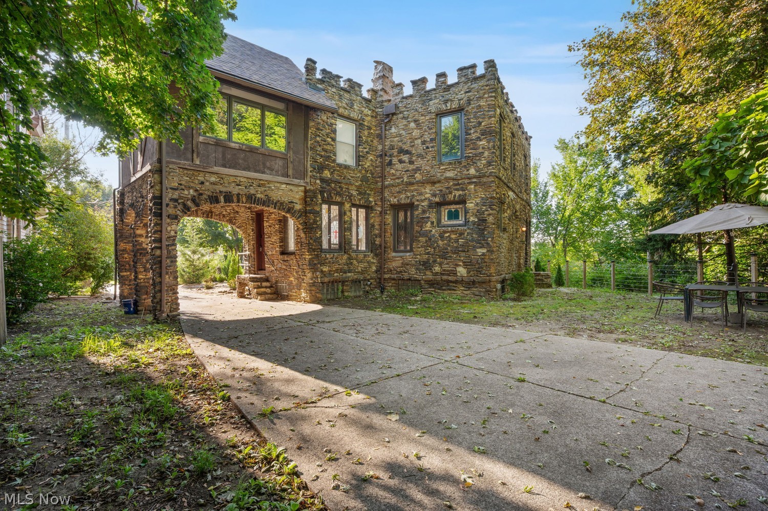 3860 W 44th Street Cleveland OH 44109