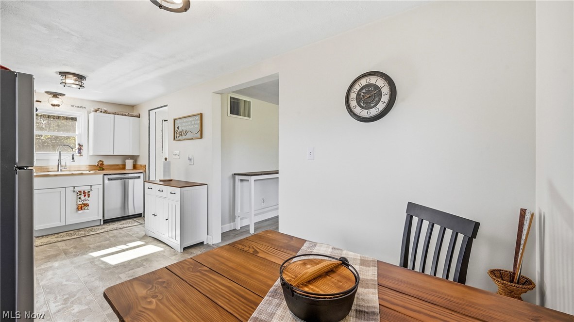 1154 Prince Drive Cortland OH 44410