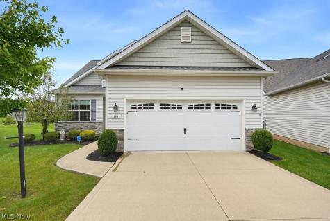 13953 Laurelbrook Oval Strongsville OH 44136