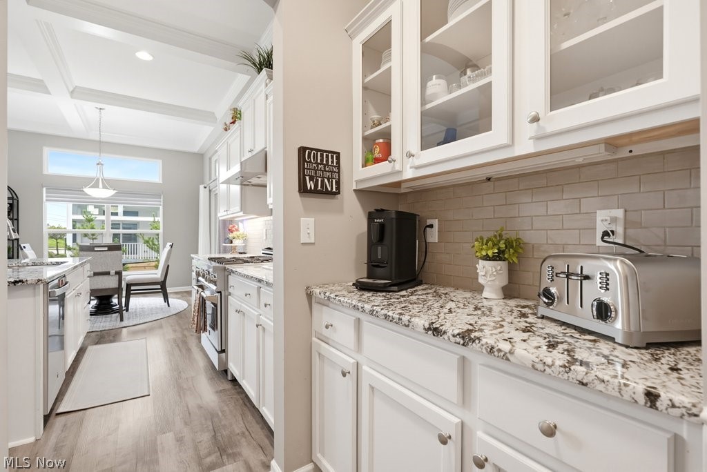 13953 Laurelbrook Oval Strongsville OH 44136