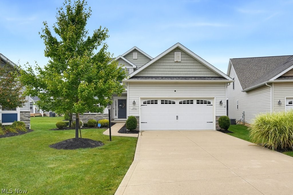 13953 Laurelbrook Oval Strongsville OH 44136