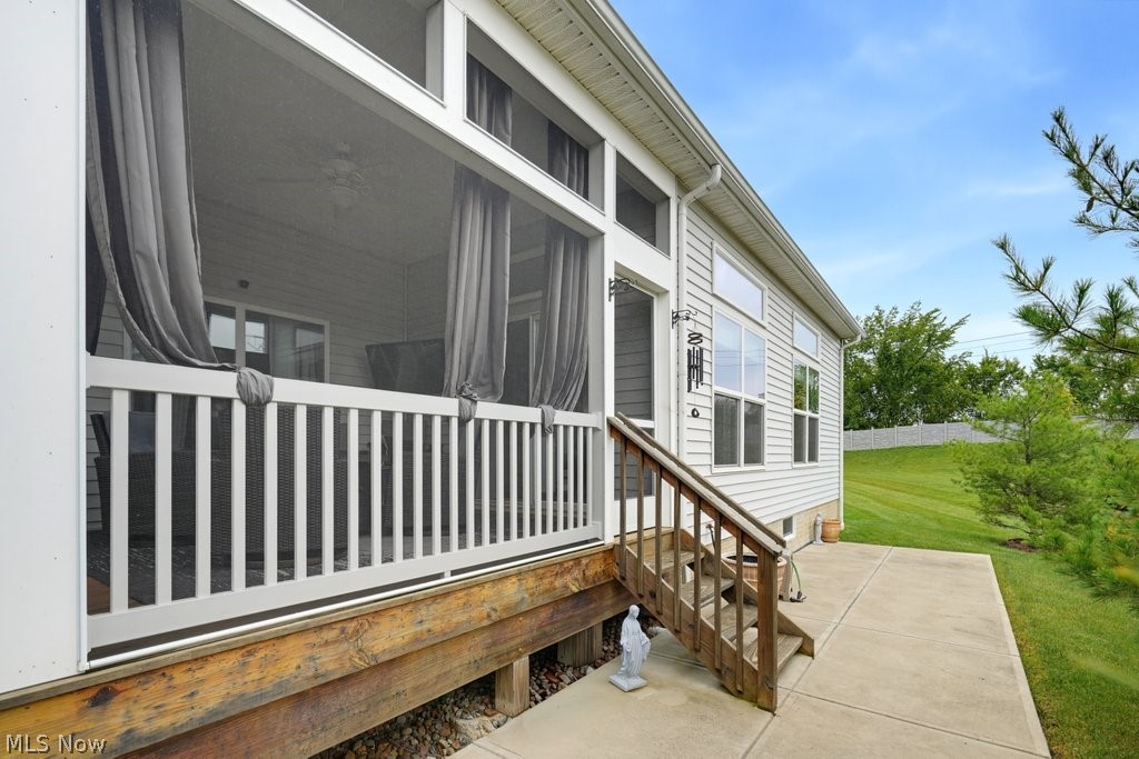 13953 Laurelbrook Oval Strongsville OH 44136