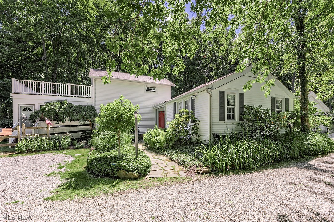 15879 Hemlock Road Chagrin Falls OH 44022