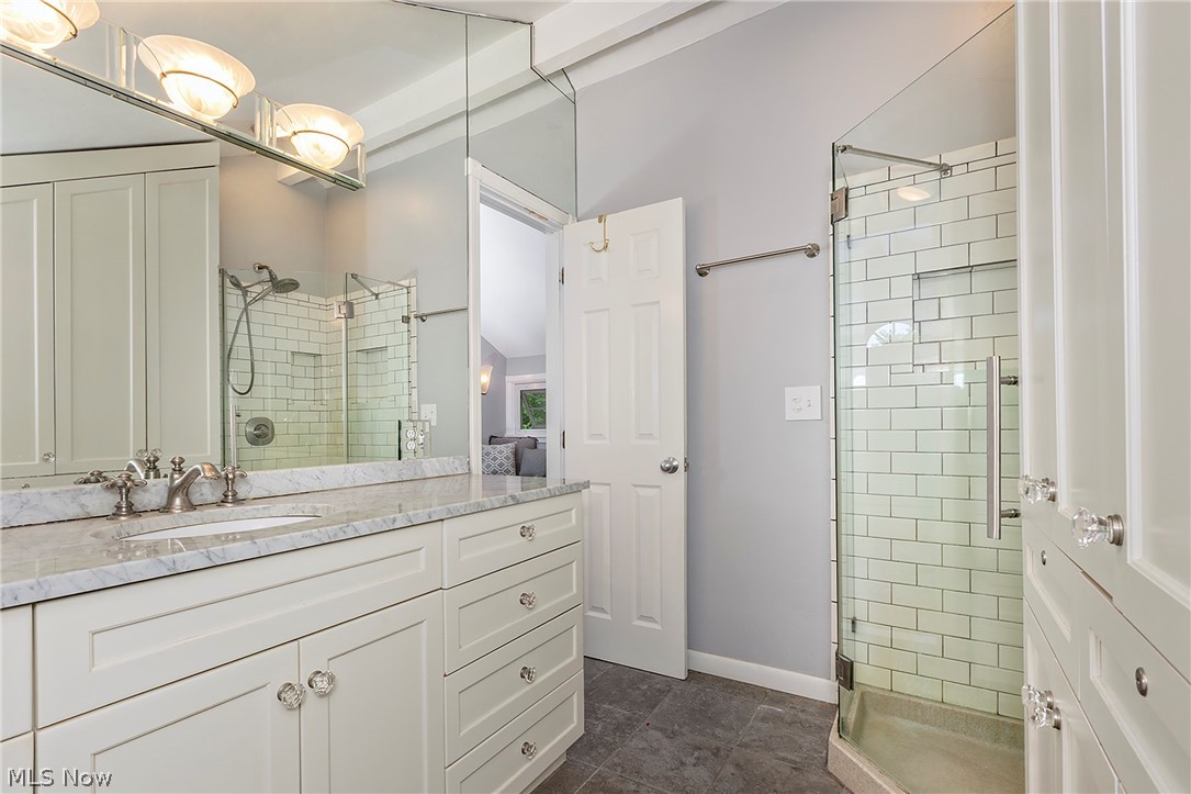 15879 Hemlock Road Chagrin Falls OH 44022