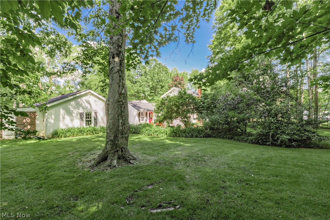 15879 Hemlock Road Chagrin Falls OH 44022