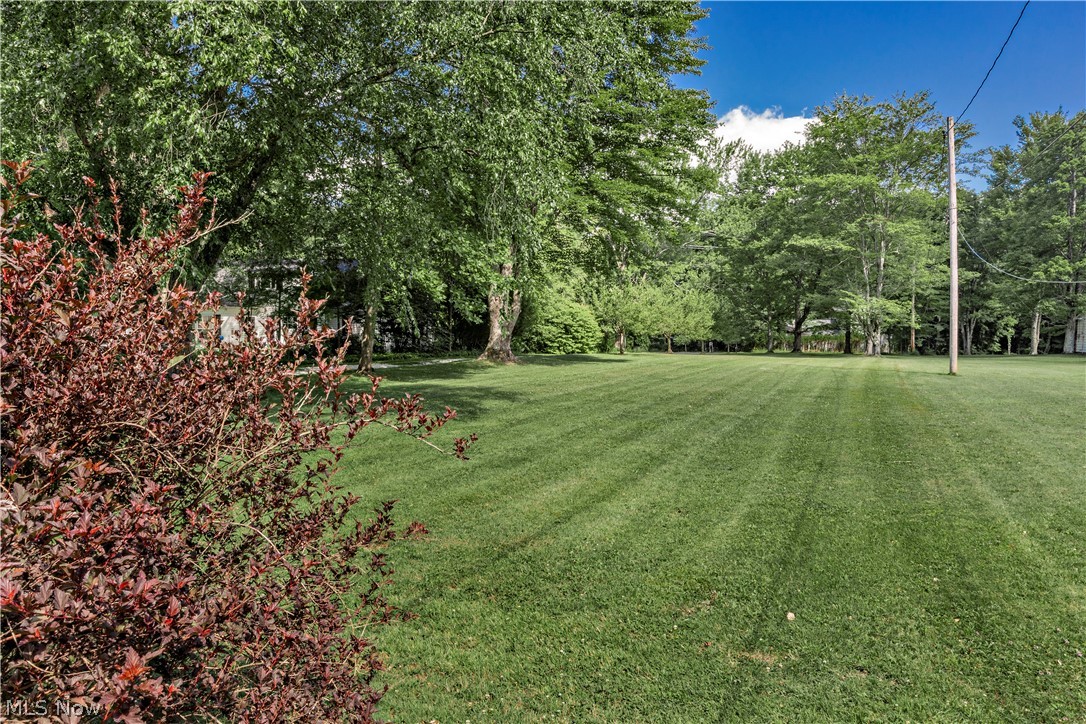 15879 Hemlock Road Chagrin Falls OH 44022