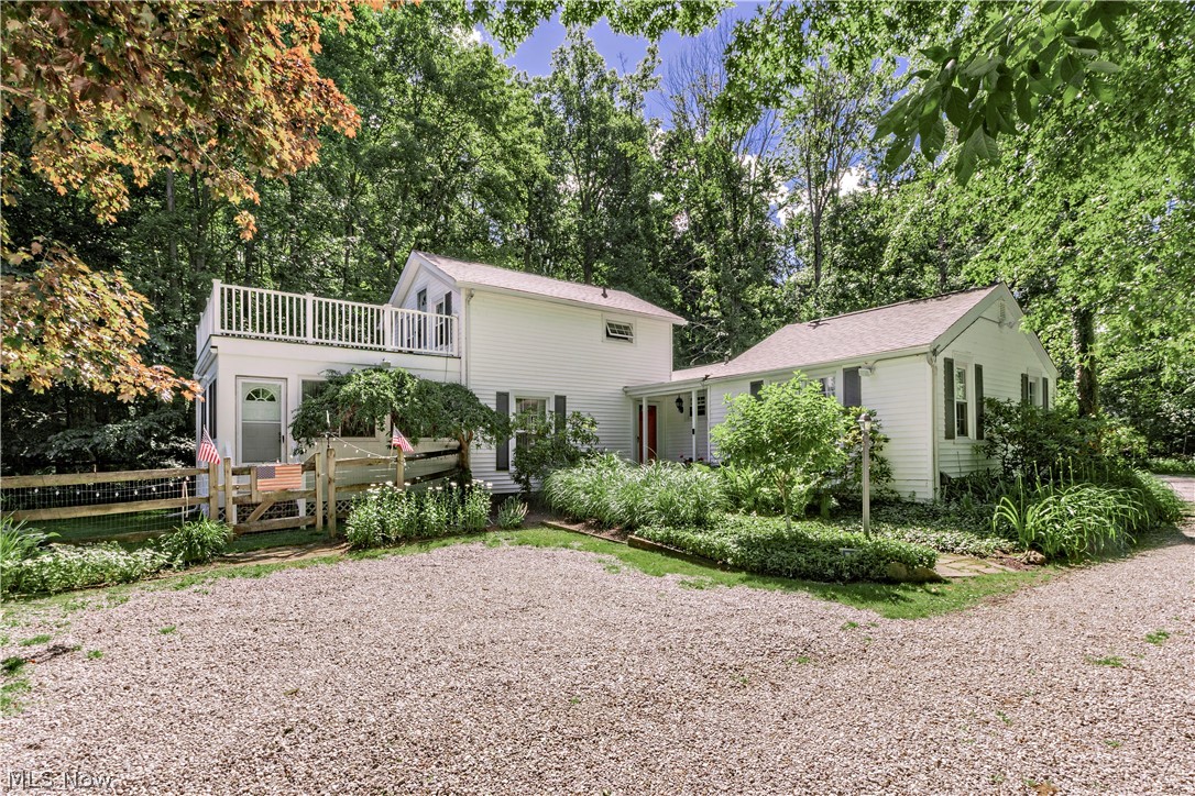 15879 Hemlock Road Chagrin Falls OH 44022