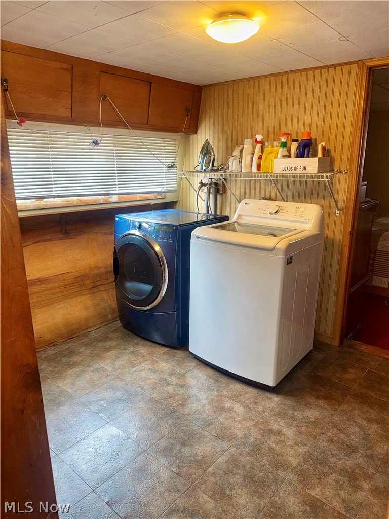 8090 Maple Street SW Sherrodsville OH 44675