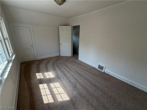 5546 Dalewood Avenue Maple Heights OH 44137