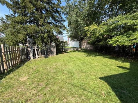5546 Dalewood Avenue Maple Heights OH 44137