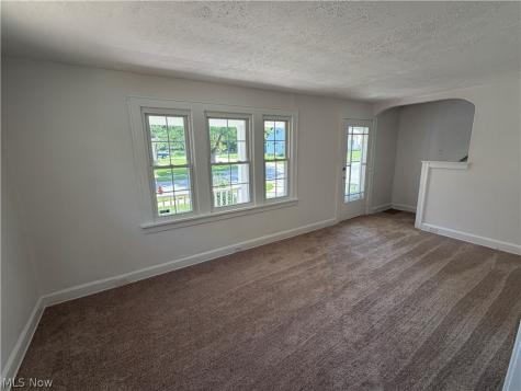 5546 Dalewood Avenue Maple Heights OH 44137