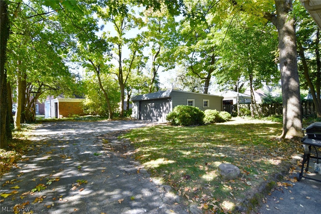 3180 Chadbourne Road Shaker Heights OH 44120