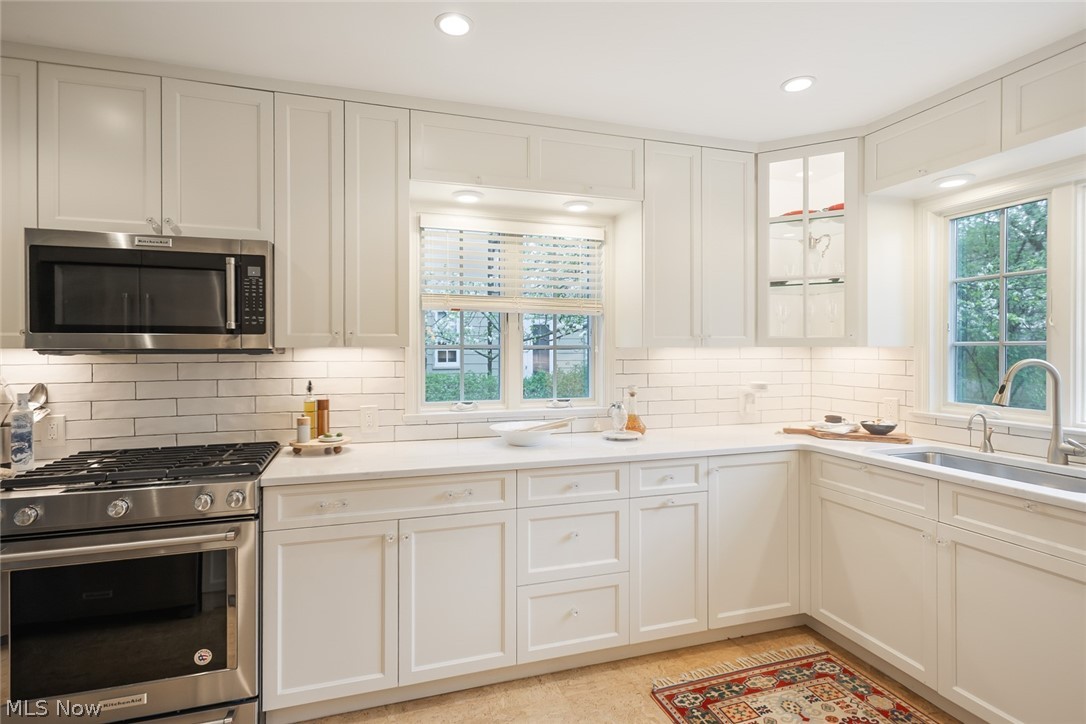 2748 Belvoir Boulevard Shaker Heights OH 44122