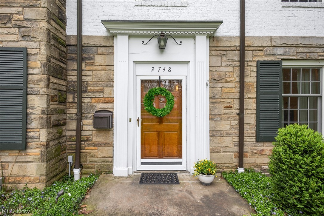 2748 Belvoir Boulevard Shaker Heights OH 44122