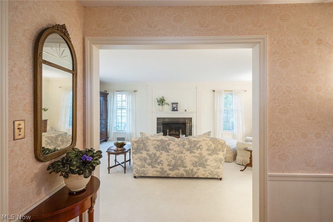 2748 Belvoir Boulevard Shaker Heights OH 44122
