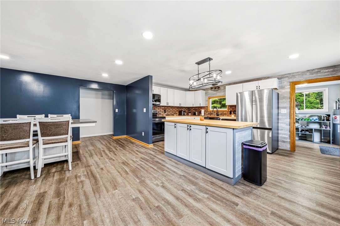 1993 Dadeyville Road Austinburg OH 44010