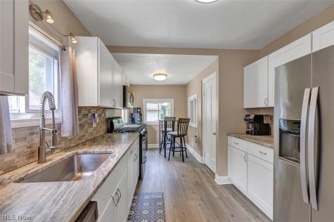 3672 W 134th Street Cleveland OH 44111