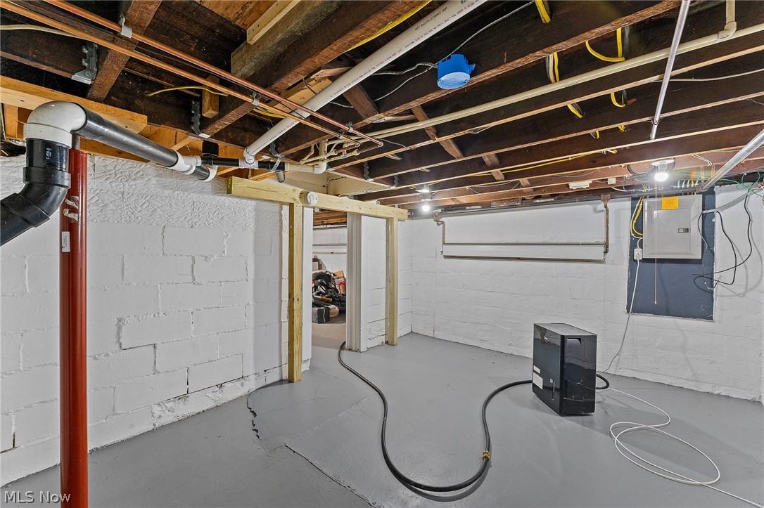 1051 E 9th Street Salem OH 44460